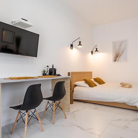 Love Room Jacuzzi Sauna Privatif مارسيليا المظهر الخارجي الصورة